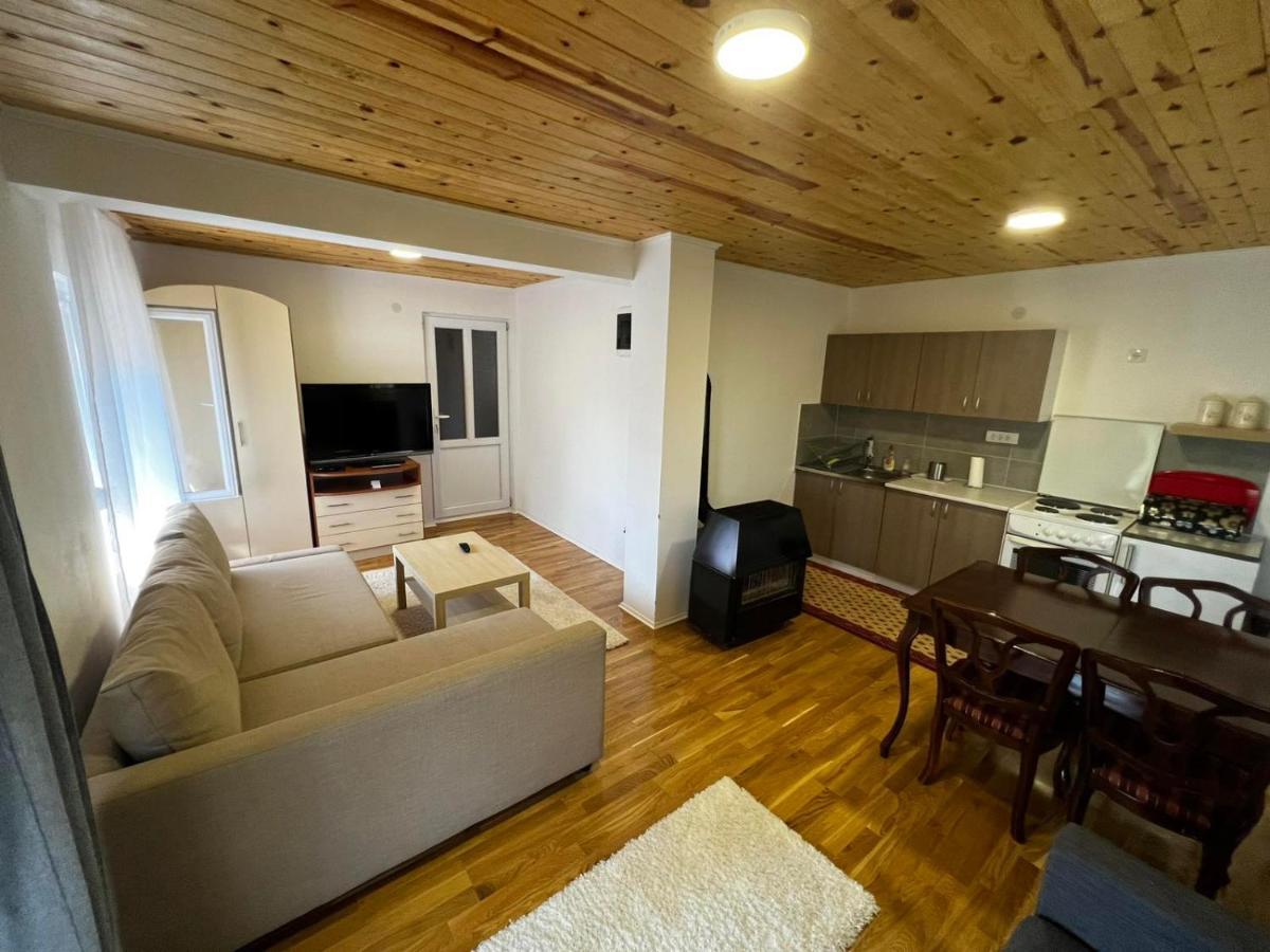 Ljubav Stara Zaovine Hotell Lazici Eksteriør bilde