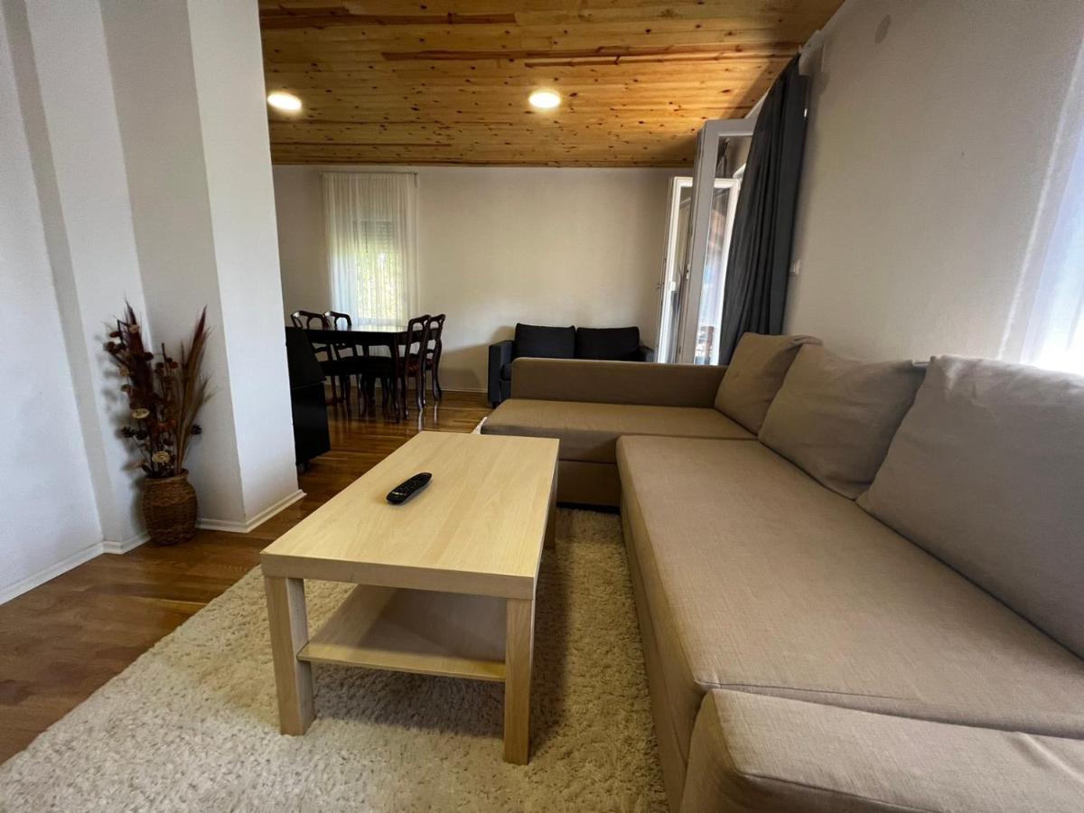 Ljubav Stara Zaovine Hotell Lazici Eksteriør bilde