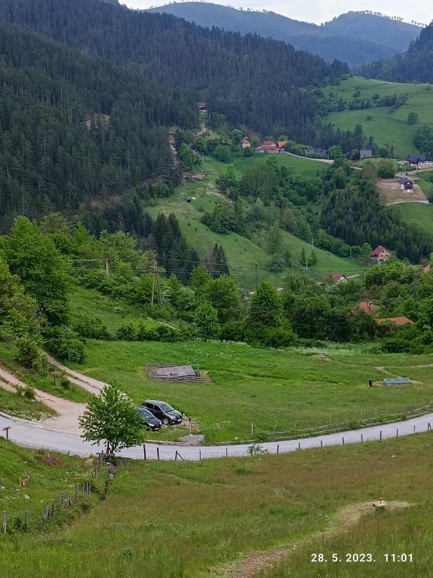 Ljubav Stara Zaovine Hotell Lazici Eksteriør bilde