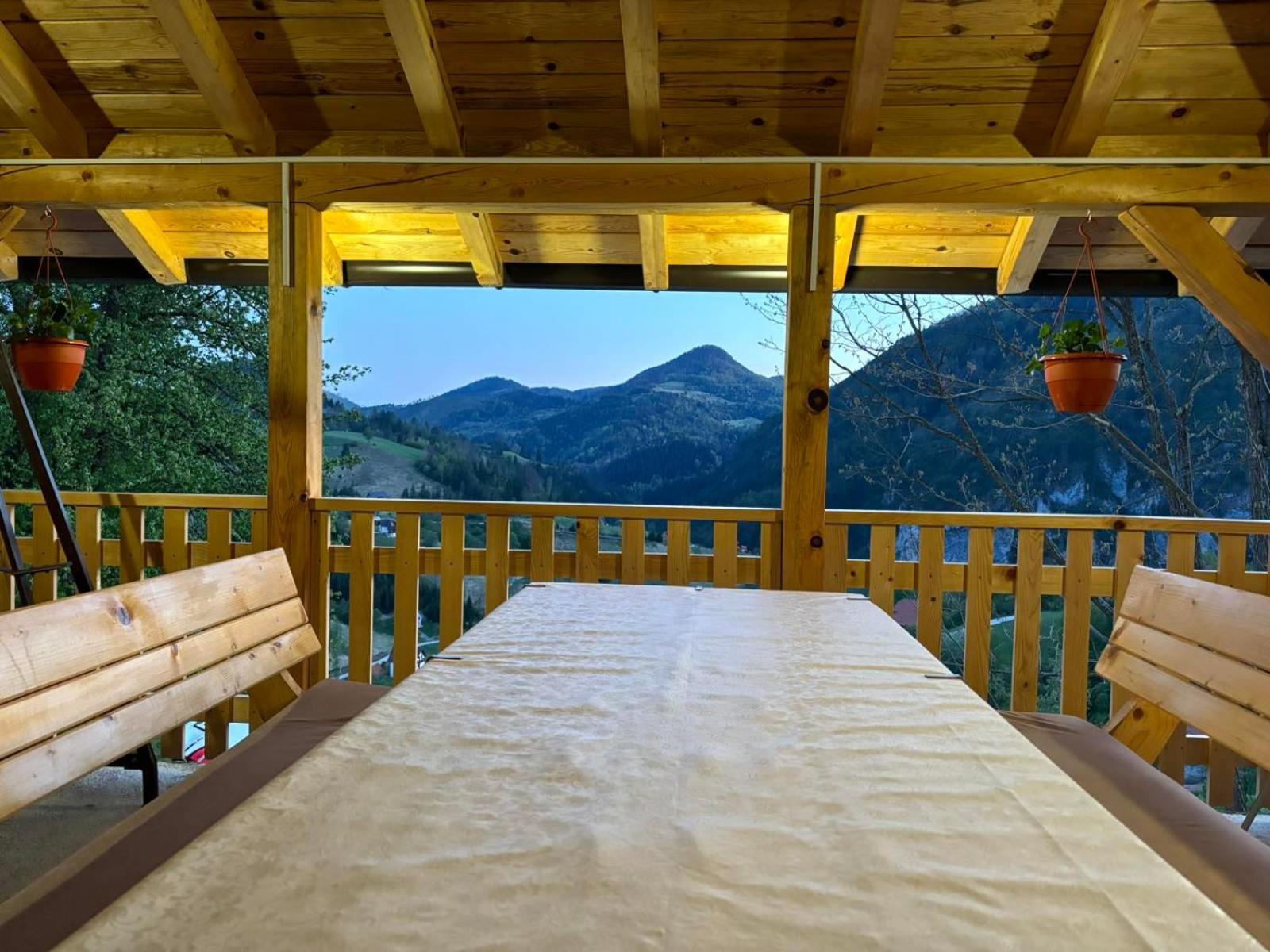 Ljubav Stara Zaovine Hotell Lazici Eksteriør bilde